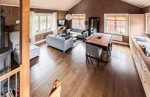 Bjorli House | Stunning home in Bjorli with WiFi