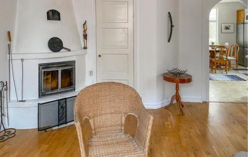 Falsterbo House | Stunning Home In Blankaholm With Wifi