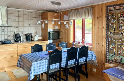 Øvre Ramse House | Stunning home in Dølemo