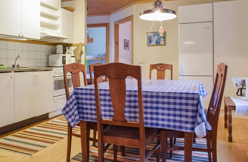 Eksjo Municipality House | Stunning home in Eksjö with kitchen