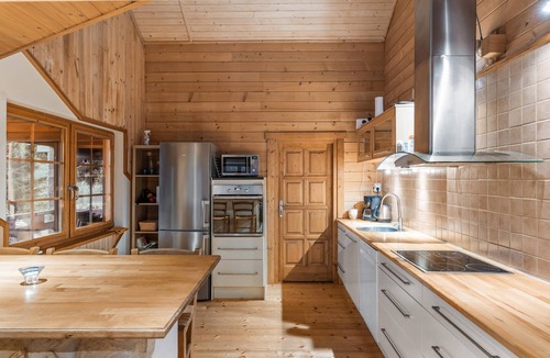 Fargelanda House | Stunning home in Färgelanda with WiFi