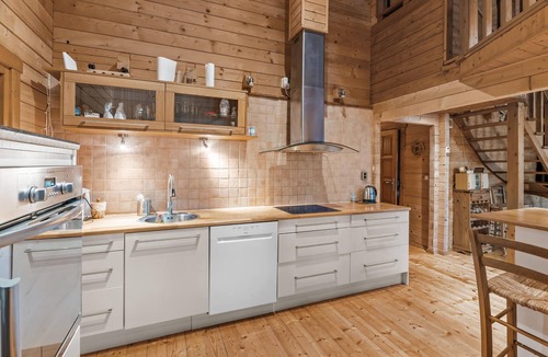 Fargelanda House | Stunning home in Färgelanda with WiFi