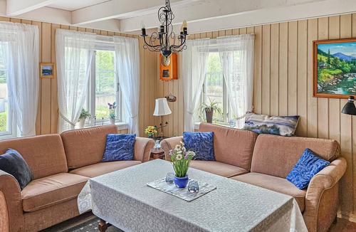 Farsund House | Stunning home in Farsund with house sea view