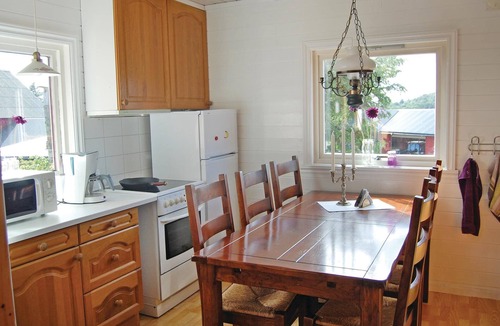 Farsund House | Stunning home in Farsund with WiFi