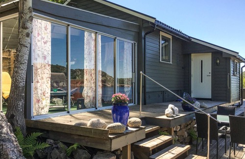 Farsund House | Stunning home in Farsund with WiFi