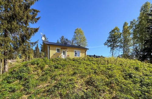 Fegen House | Stunning home in Fegen with house sea view
