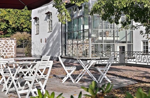 Fleninge House | Stunning home in Fleninge with WiFi
