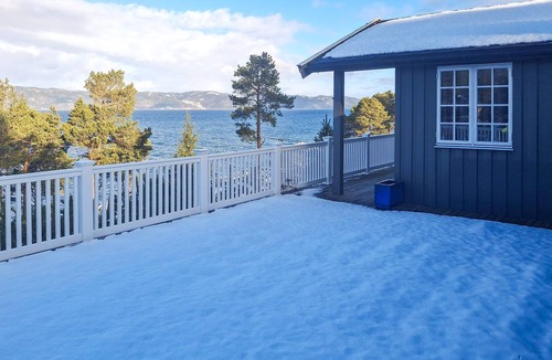 Frosta House | Stunning home in Frosta with house sea view