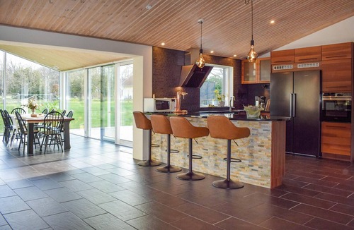 Listarum House | Stunning home in Gärsnäs with WiFi
