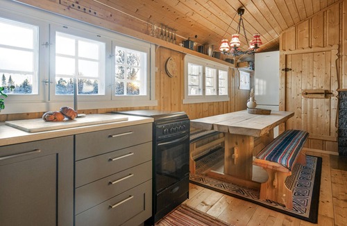 Gol House | Stunning home in Gol with sauna