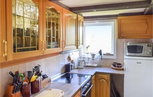 Askoy House | Stunning Home In Haulandshella With Sauna