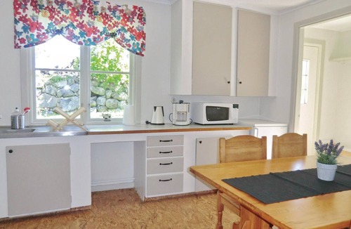 Holmsjo House | Stunning home in Holmsjö with kitchen