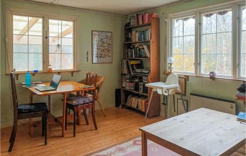 Vassmolösa House | Stunning Home In Kallinge With Lake View