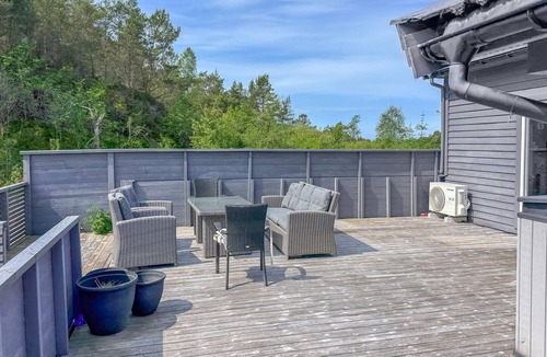 Austevoll House | Stunning home in Kolbeinsvik with WiFi