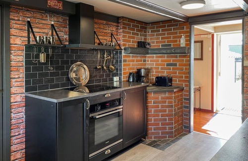 Bogoyvaer House | Stunning home in Kverva with harbor view