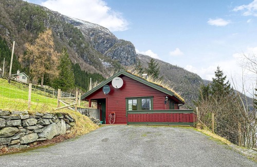 Volda House | Stunning home in Lauvstad with WiFi