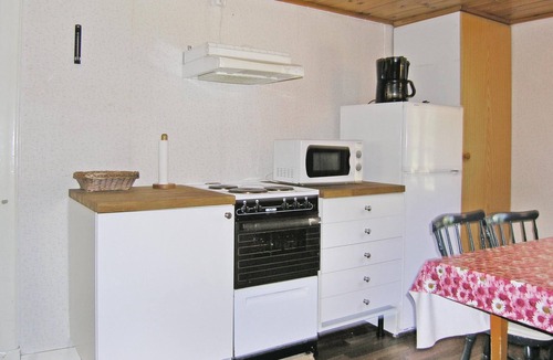 Torne House | Stunning home in Lönashult with kitchen