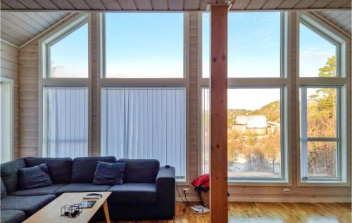 Lyngdal House | Stunning Home In Lyngdal With Wifi