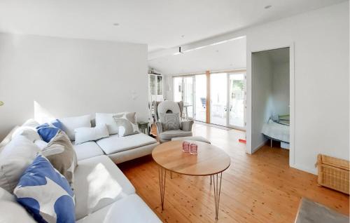 Mellbystrand House | Stunning Home In Mellbystrand With Wifi