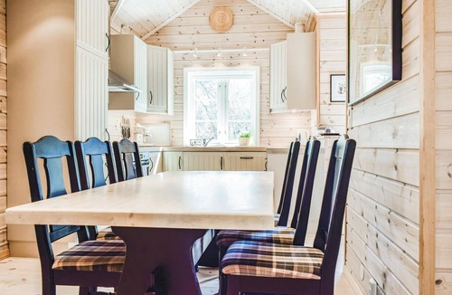 Kvam House | Stunning home in Norheimsund with house sea view