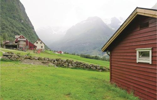 Jostedal House | Stunning Home In Olden With Kitchen