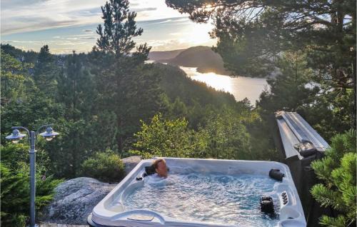 Risor House | Stunning Home In Risør With Sauna