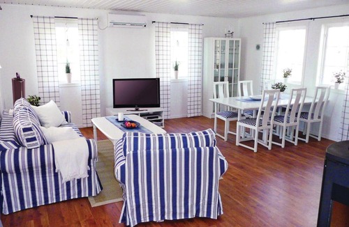 Viken House | Stunning home in rjng with 3 Bedrooms and WiFi