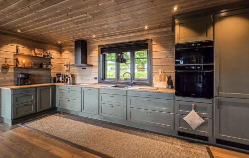 Sjusjoen House | Stunning Home In Sjusjøen With Sauna