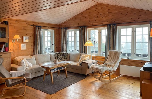 Sjusjoen House | Stunning home in Sjusjøen with sauna
