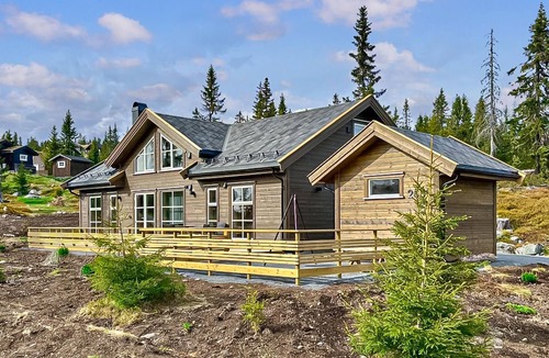 Sjusjoen House | Stunning home in Sjusjøen with sauna