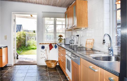 Skillinge House | Stunning Home In Skillinge With Wifi