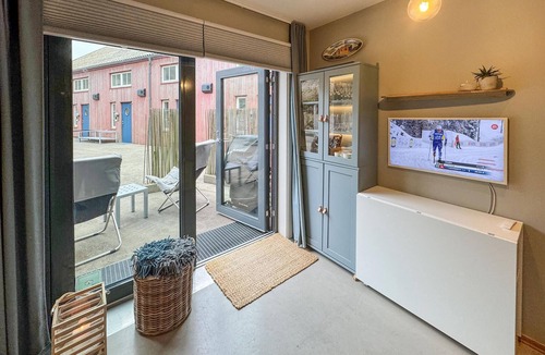 Sogne House | Stunning home in Søgne with WiFi