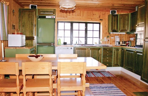 Tarnaby House | Stunning home in Tärnaby with kitchen