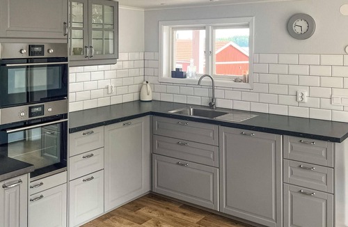 Tingsryd House | Stunning home in Tingsryd with WiFi