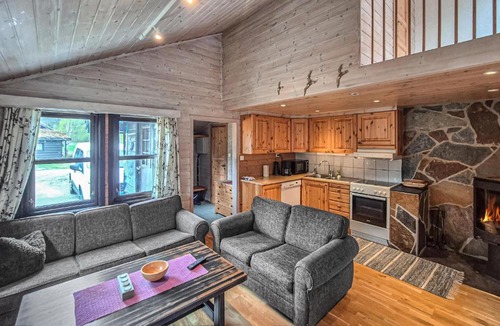 Tjørhom House | Stunning Home In Tjørhom With Sauna