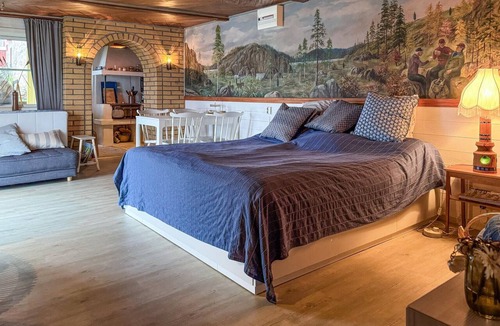 Tranas Municipality House | Stunning home in Tranås with lake view