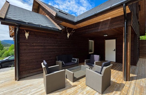 Nissedal House | Stunning home in Treungen