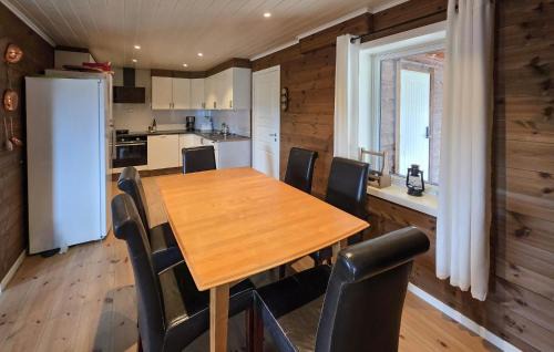 Nissedal House | Stunning Home In Treungen