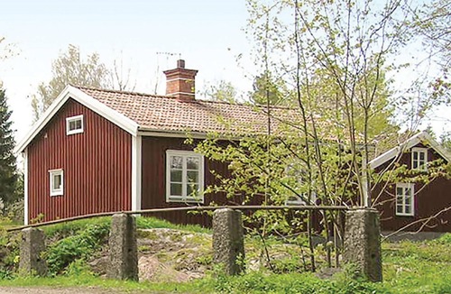 Vimmerby Municipality House | Stunning home in Vimmerby with WiFi