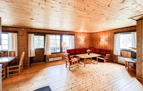 Nord-Fron House | Stunning Home In Vinstra With Sauna