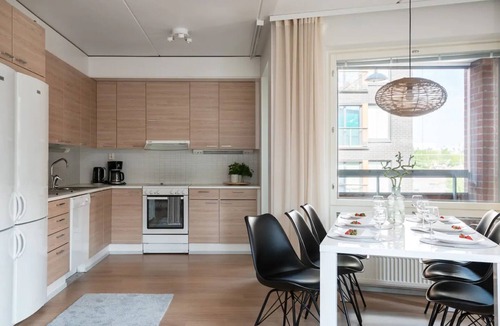 Kallio Apartment | Stunning Scandinavian apartment for 10 people!
