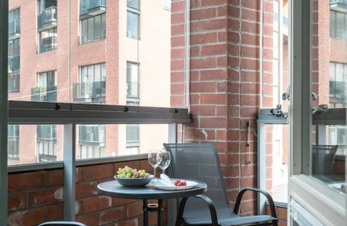 Kallio Apartment | Stunning Scandinavian apartment for 10 people!