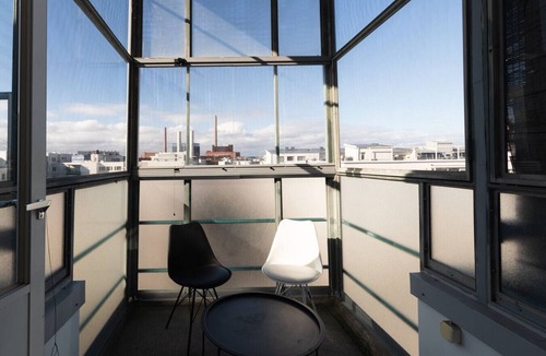 Etelainen District Apartment | Stylish 2-bedroom family apartment w/sauna, parking