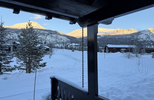 Hemsedal Cottage | Stylish cabin near Hemsedal ski resort – 200 m to slopes & lift