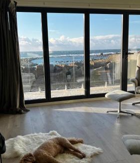 Vestbygd House | Stylish Coastal House with Stunning Ocean View