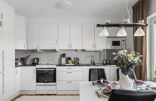 Skarholmen Apartment | Stylish Sätra Apartment with Balcony Near Metro
