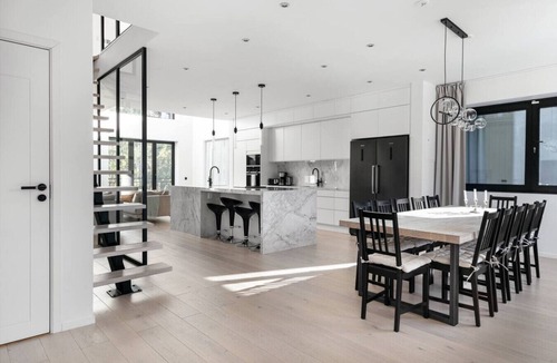 Kista House | Stylish & spacious family home near Stockholm city