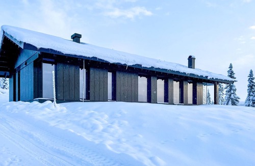 Gran House | Stylish vacation home on Lygna with spectacular views.