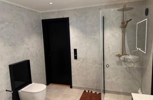 Leknes Apartment | Suite in center of Lofoten