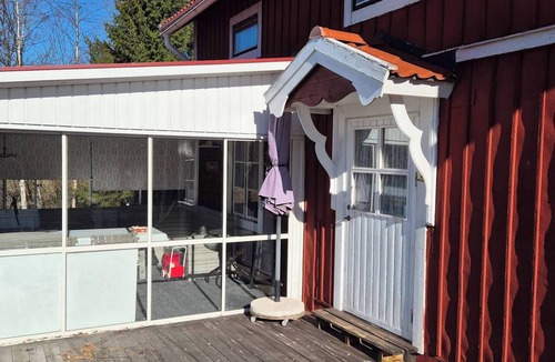 Nasviken Cabin | Summer gem With Glazed Terrace Near Inälvsviken